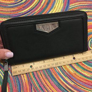 Simply Vera Vera Wang Signature Wallet